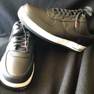 Black Air Force Ones Nike